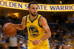 库里亲承膝伤无明确时间表！本赛季唯一目标：打进季后赛拼一把